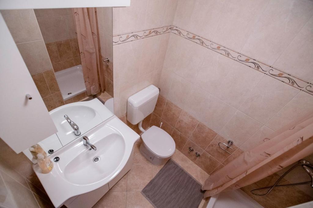 Apartments Dionis Rab Town Extérieur photo